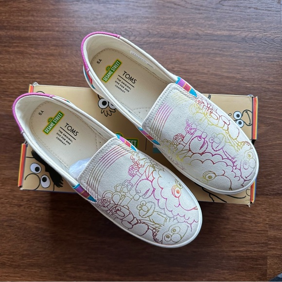 Bert Sesame Street Shoes Toms Shop Sesame Street Toms Shoes Flash